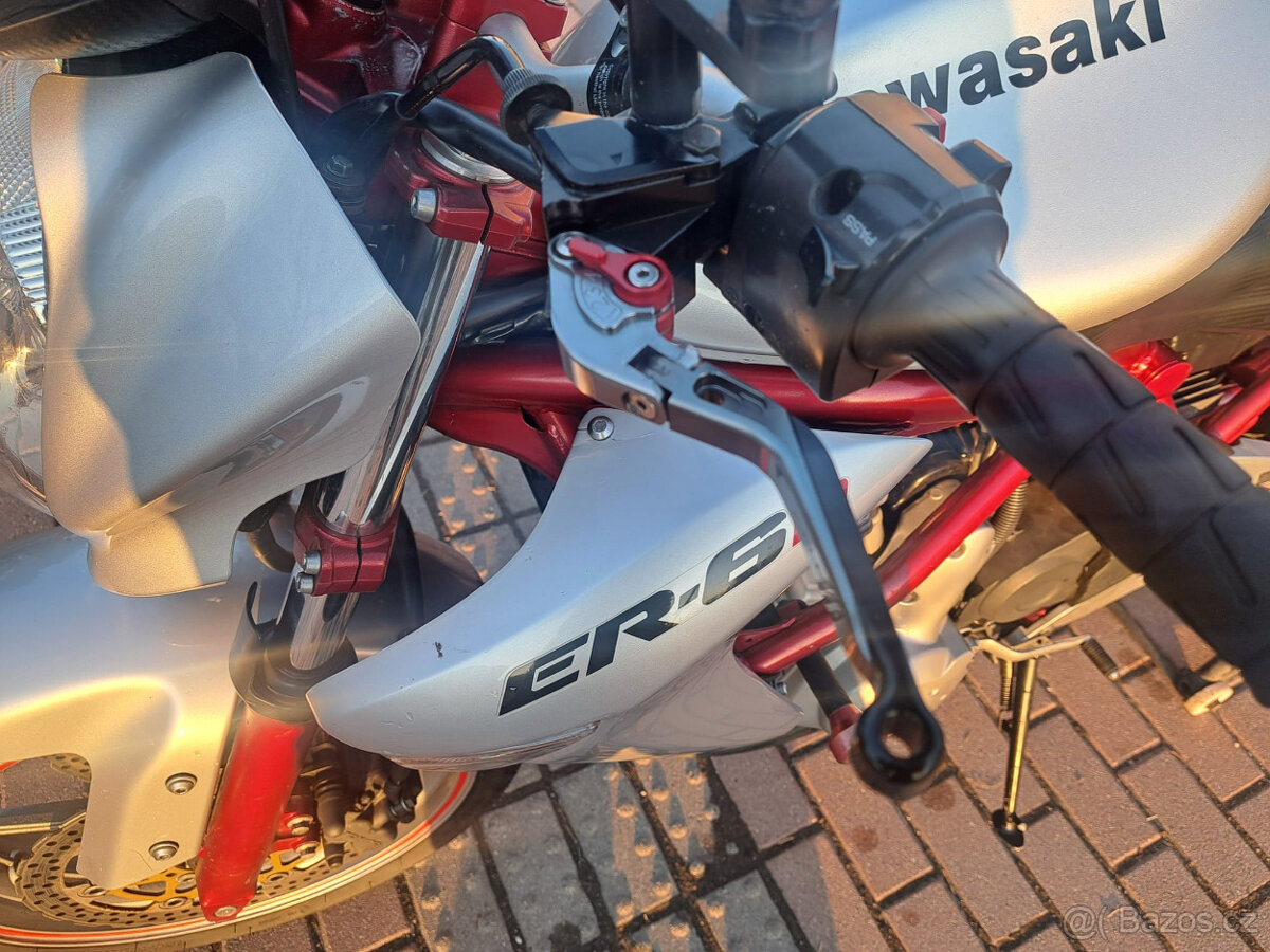 Kawasaki ER 6N - 12