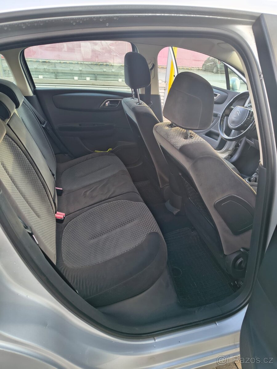 Citroën C4 1.4i 16V (65 kW), ČR, druhý majitel - 12