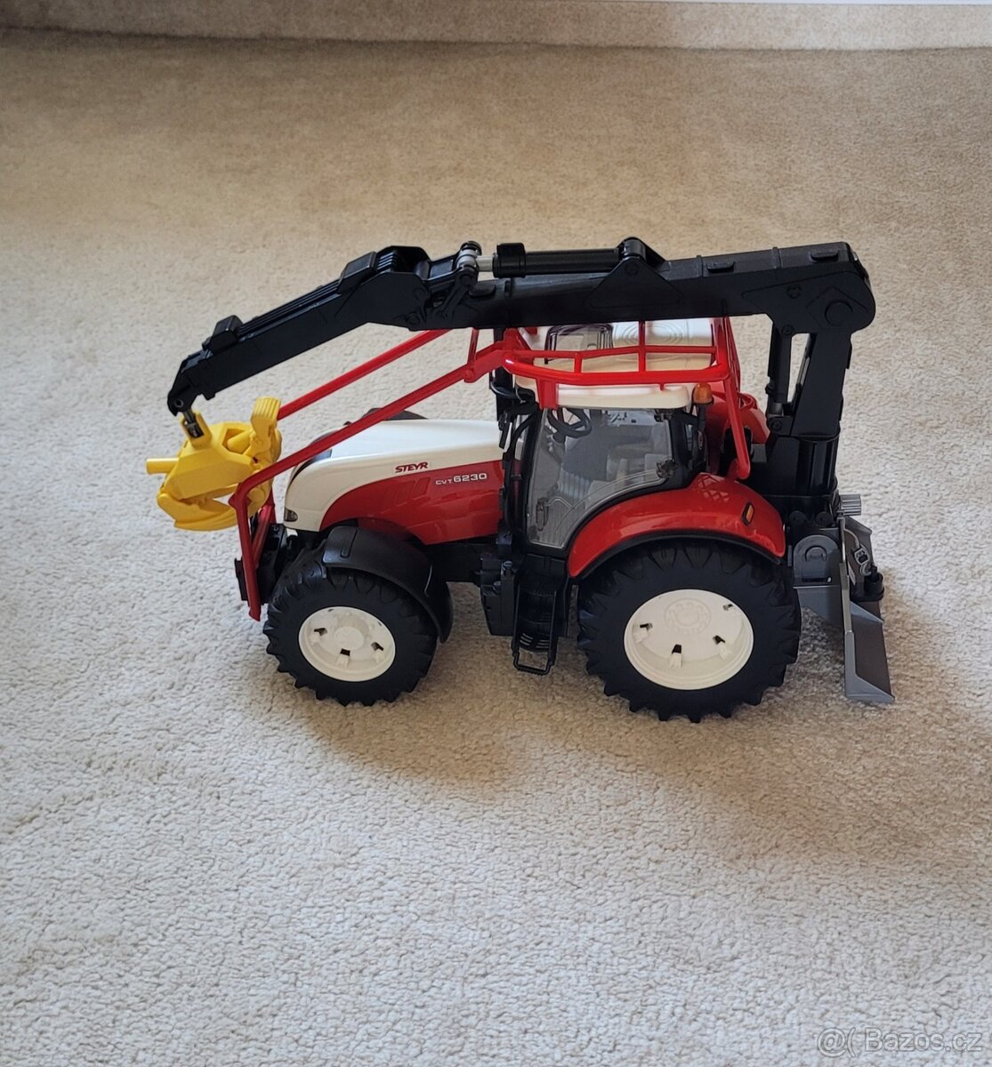 Bruder lesny traktor Steyr CVT 6230 - 12