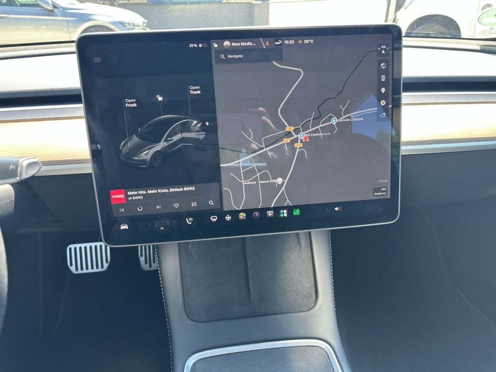 Tesla Model 3 Performance Dual AWD - 12