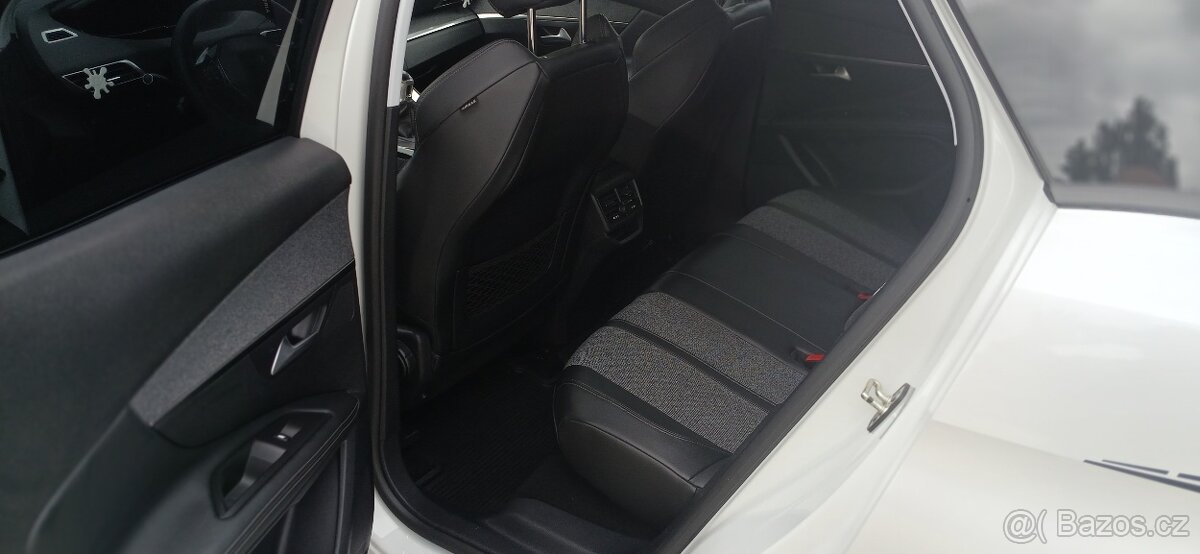 Prodám Peugeot 1.2 96 KW PureTech - 12