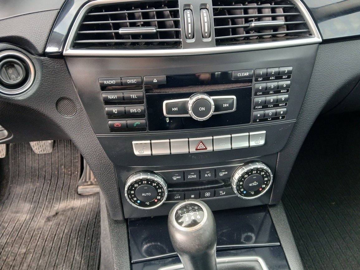 Mercedes C 180 CDi Blueefficiency - 12