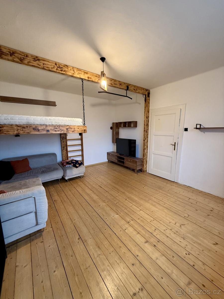 Prodej bytu 2.+kk 43 m2 - 12