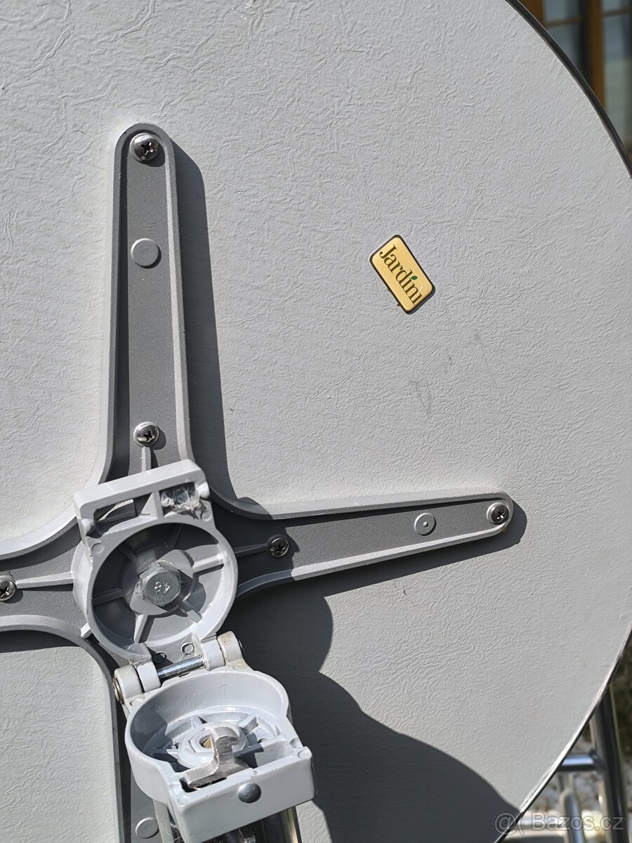 Prodám 4 barové židle + Vysoký kulatý stůl - 12