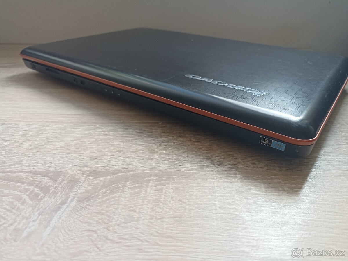 Lenovo IdeaPad Y550 - 12