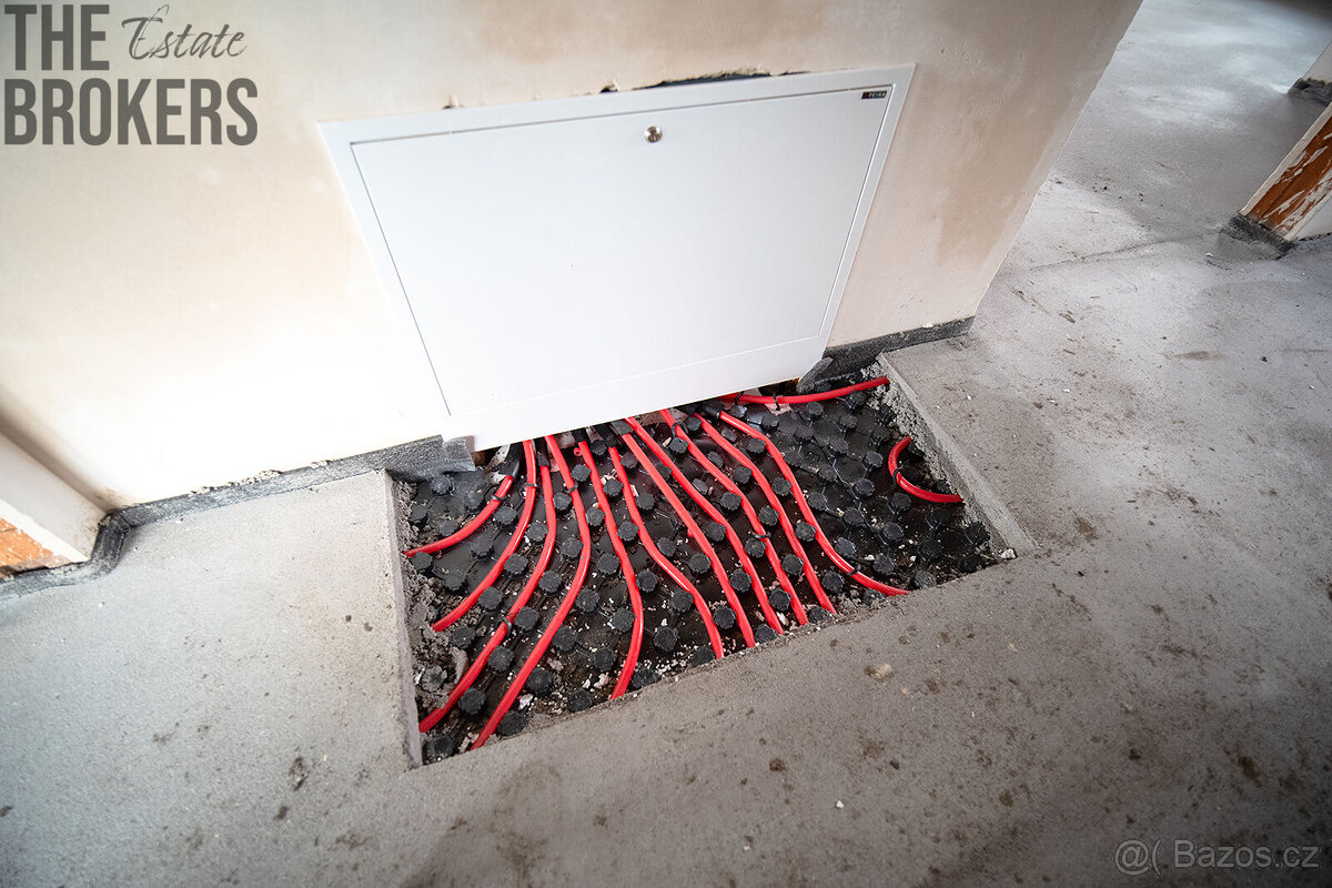 Prodej rodinného domu - Záříčany - 12