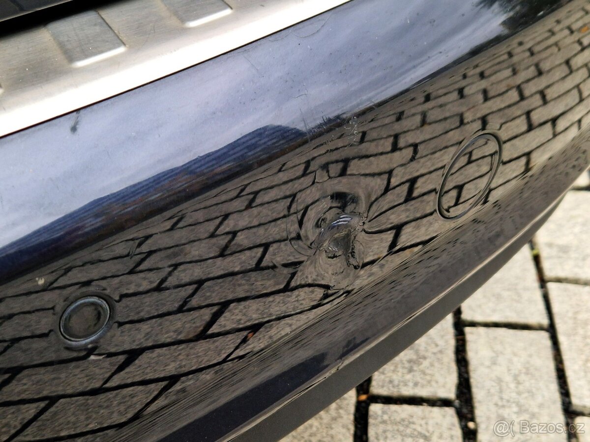 Audi A4 B8 facelift, 2013, 2.0 120 kW, manuál, bi-xenon - 12