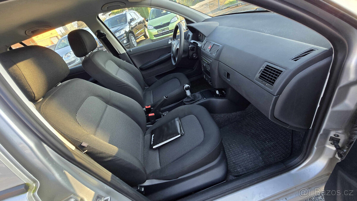 ŠKODA FABIA KOMBI 1.4 16V AMBIENTE 1MAJITEL - 12