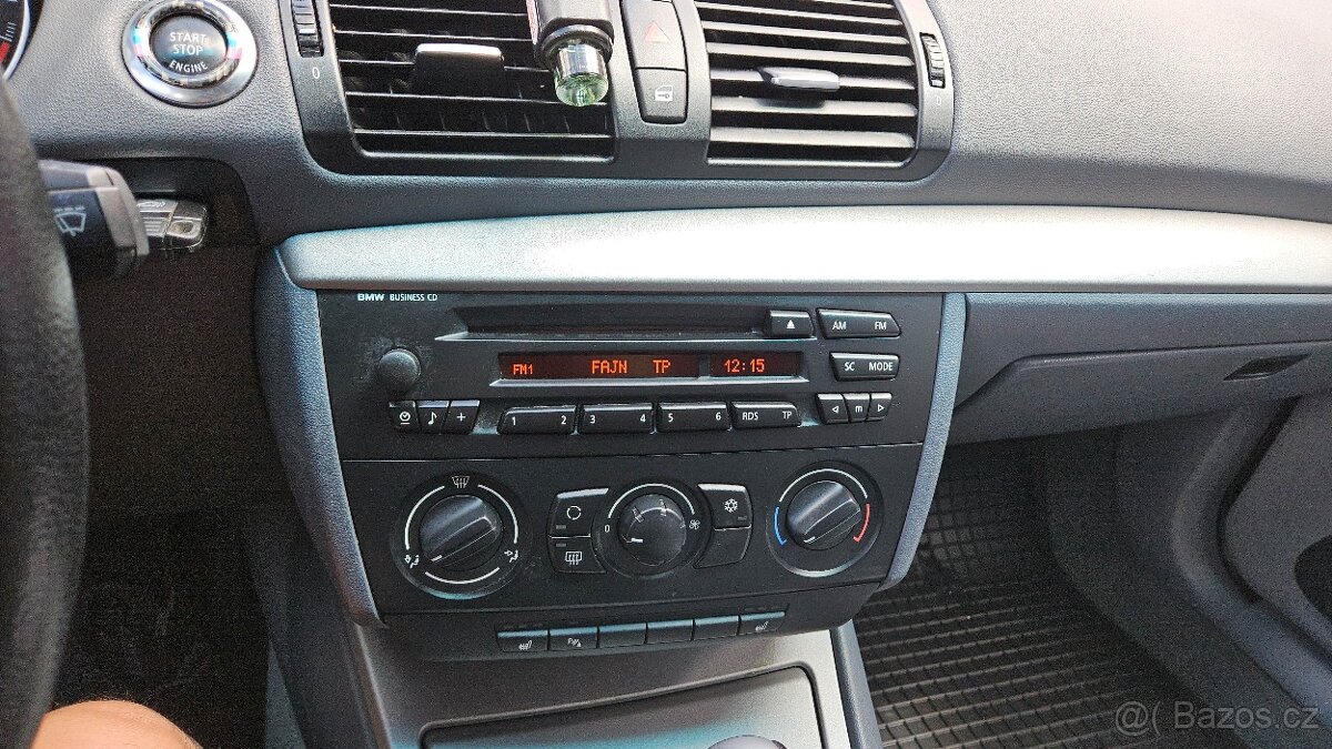 BMW Řada 1 118i 2,0 benzín - 12