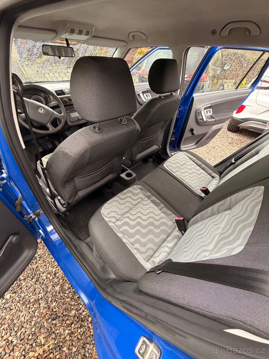 Škoda Fabia 1.6 MPI - 12