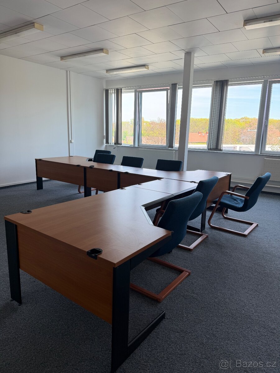 Kancelářský nábytek - 12