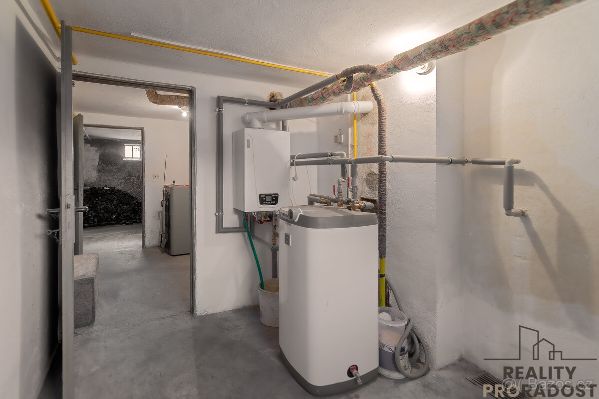 Prodej rodinného domu 4+1 ve Džbánicích, RD 4+1 zahrada, dvů - 12