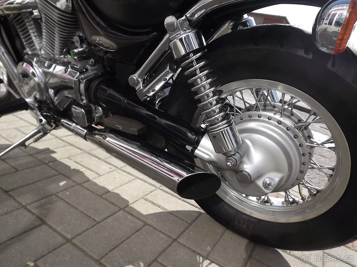 Suzuki VS 600 Intruder - 12