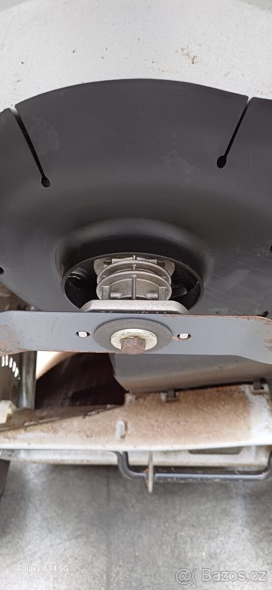 Sekačka na trávu SP535 BW EL 4S - 12