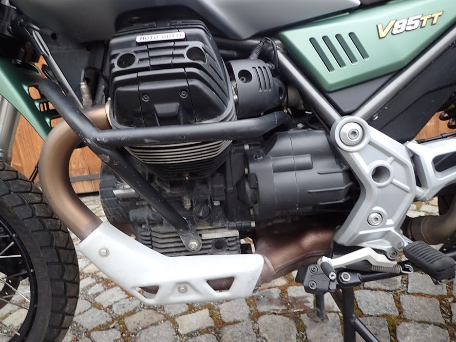 MOTO GUZZI V 85 TT E5 - 12
