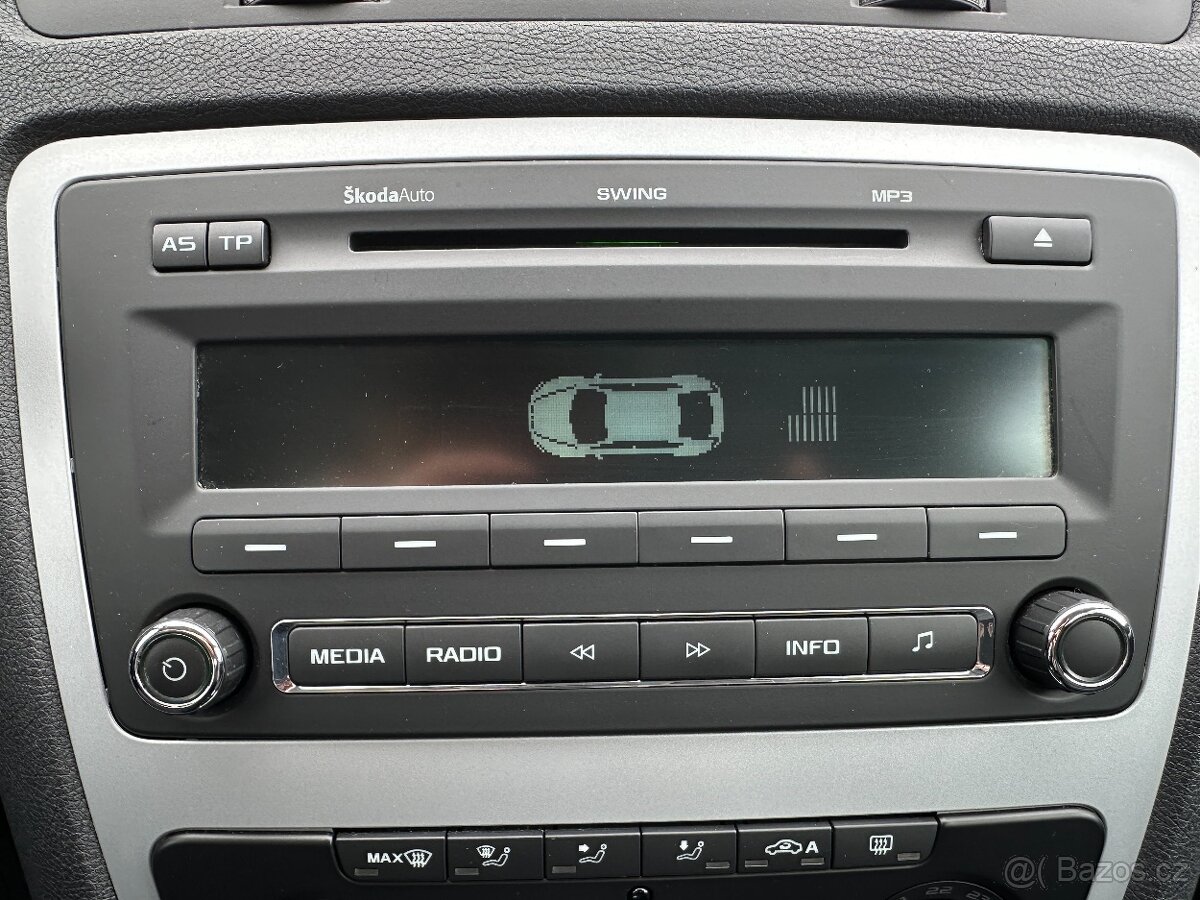 Škoda Octavia 1,4 TSi DSG Serviska, Výhřev - 12