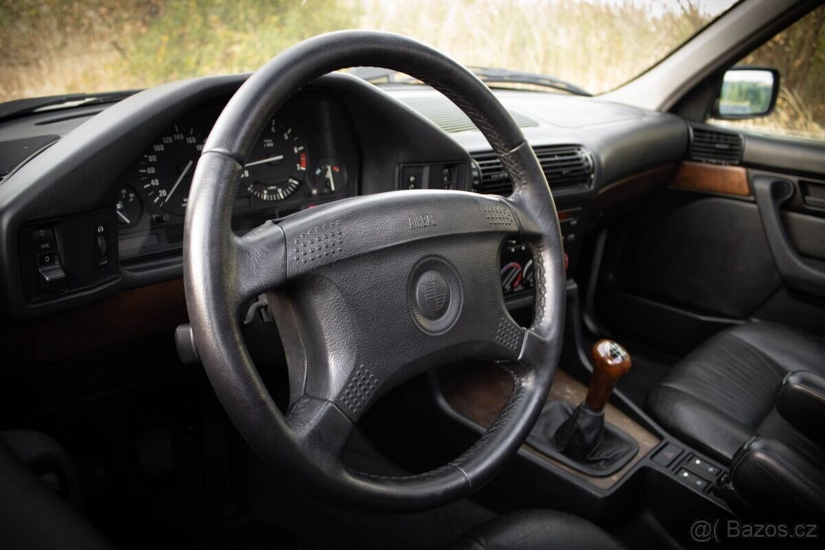 BMW 530i V8 160kw Touring E34 - 12