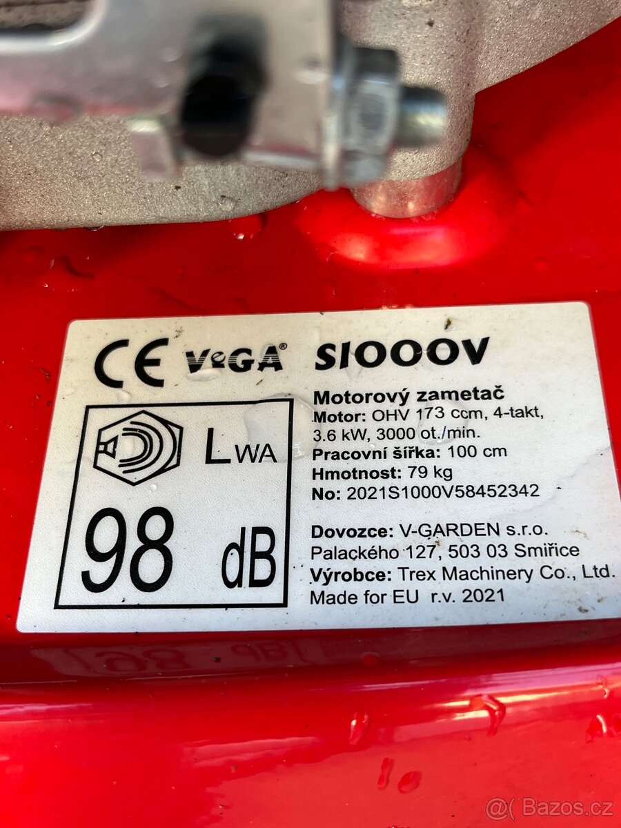 Motorový rotační kartáč - zametač VeGA S1000V - 12