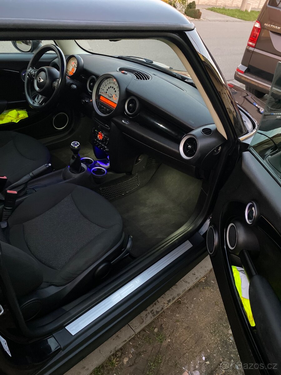 Mini Cooper one R56 2014 - 12