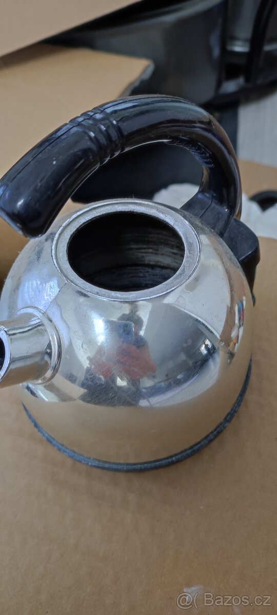 Dřevěná kuchyňka s velkým množstvím příslušenství - 12