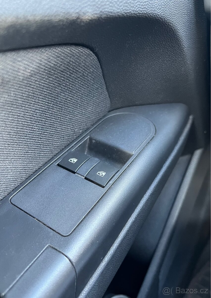 Opel Astra 1.6 Benzín - 12