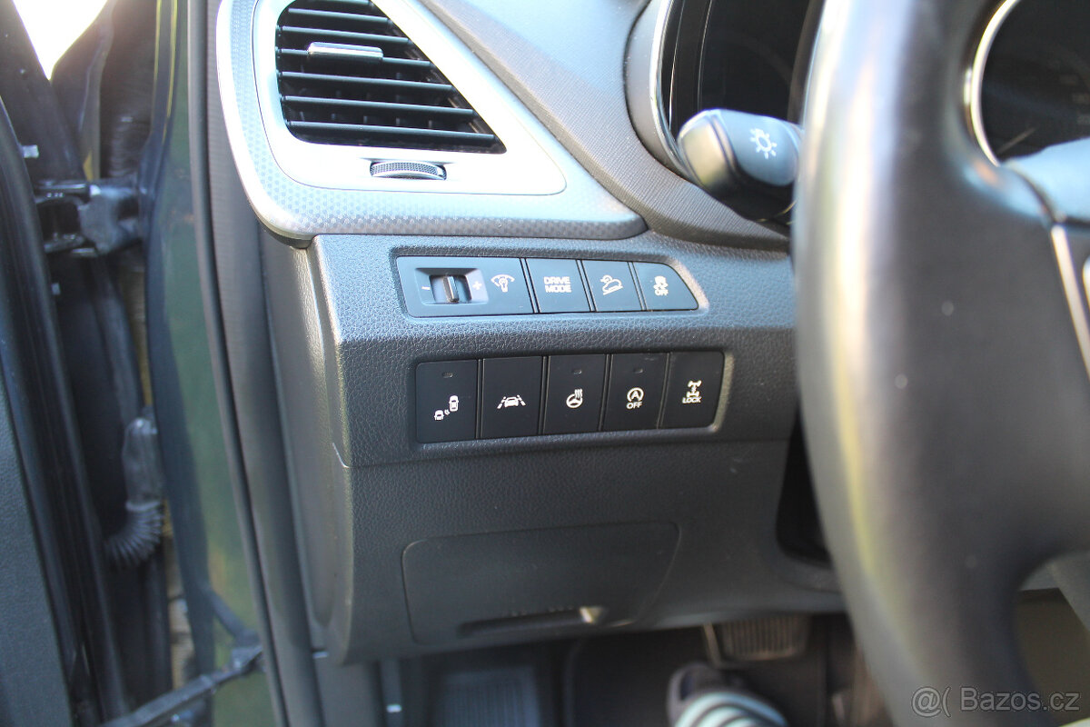 Hyundai Grand Santa Fe 2.2 CRDi VGT 4x4 automat 147kW - 12