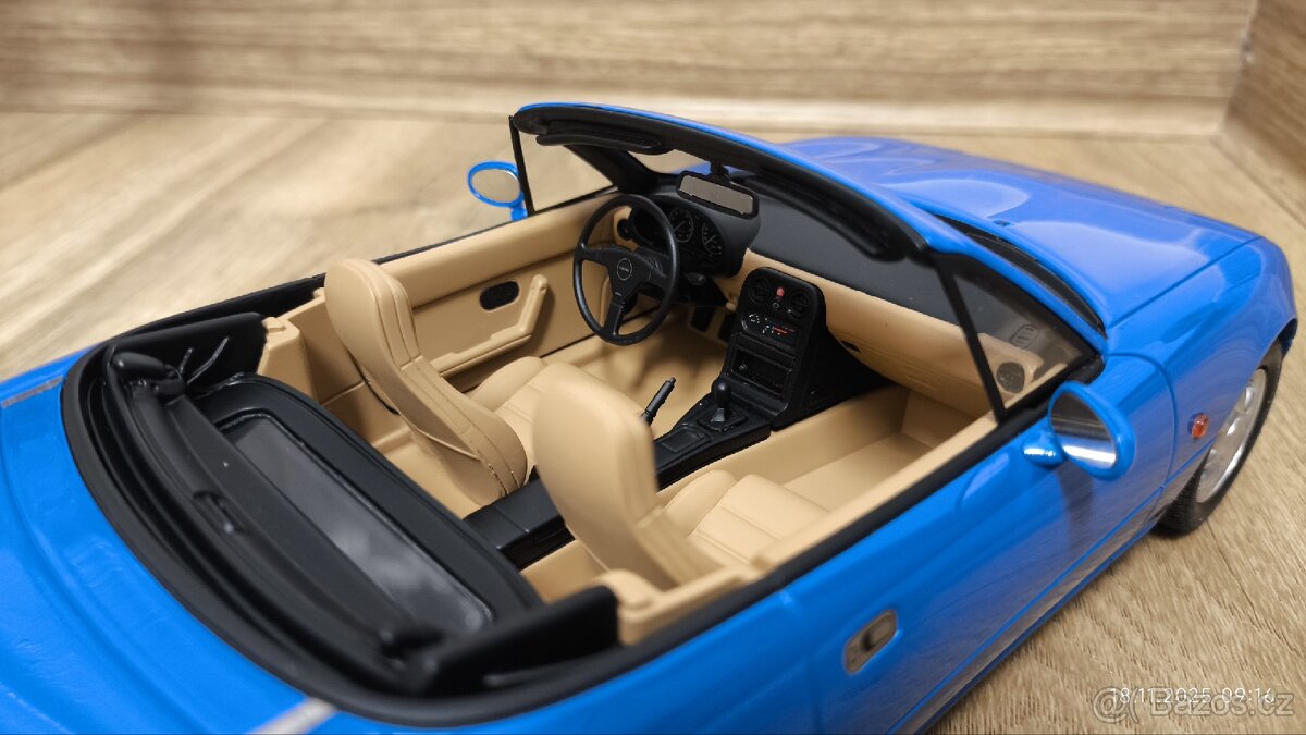 Model Mazda MX-5 NA 1:18 Otto Mobile - 12