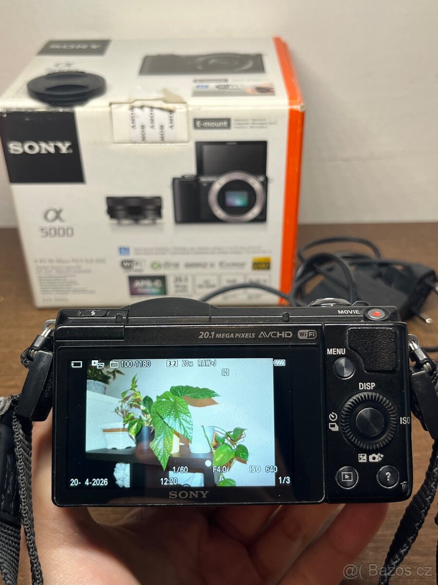 Sony alpha a5000 - 12