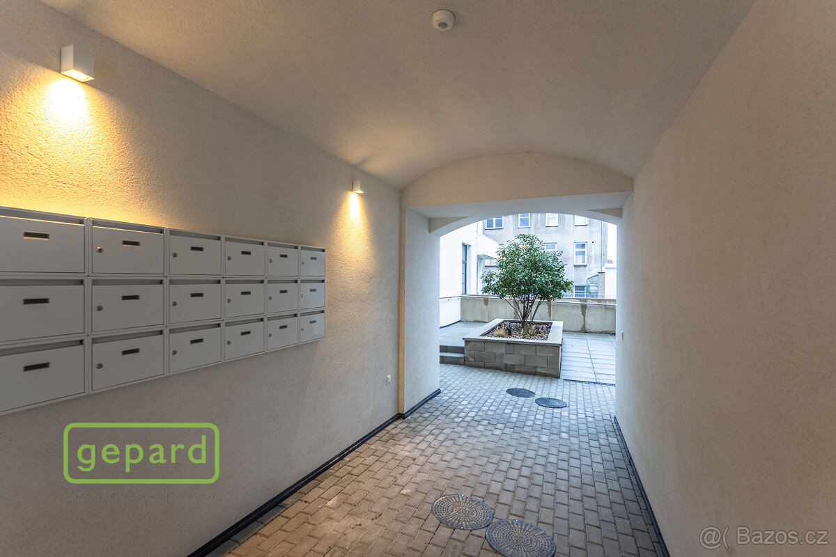 Prodej bytu 2+kk, 59,7m2, parkovací stání, sklepní kóje v pr - 12