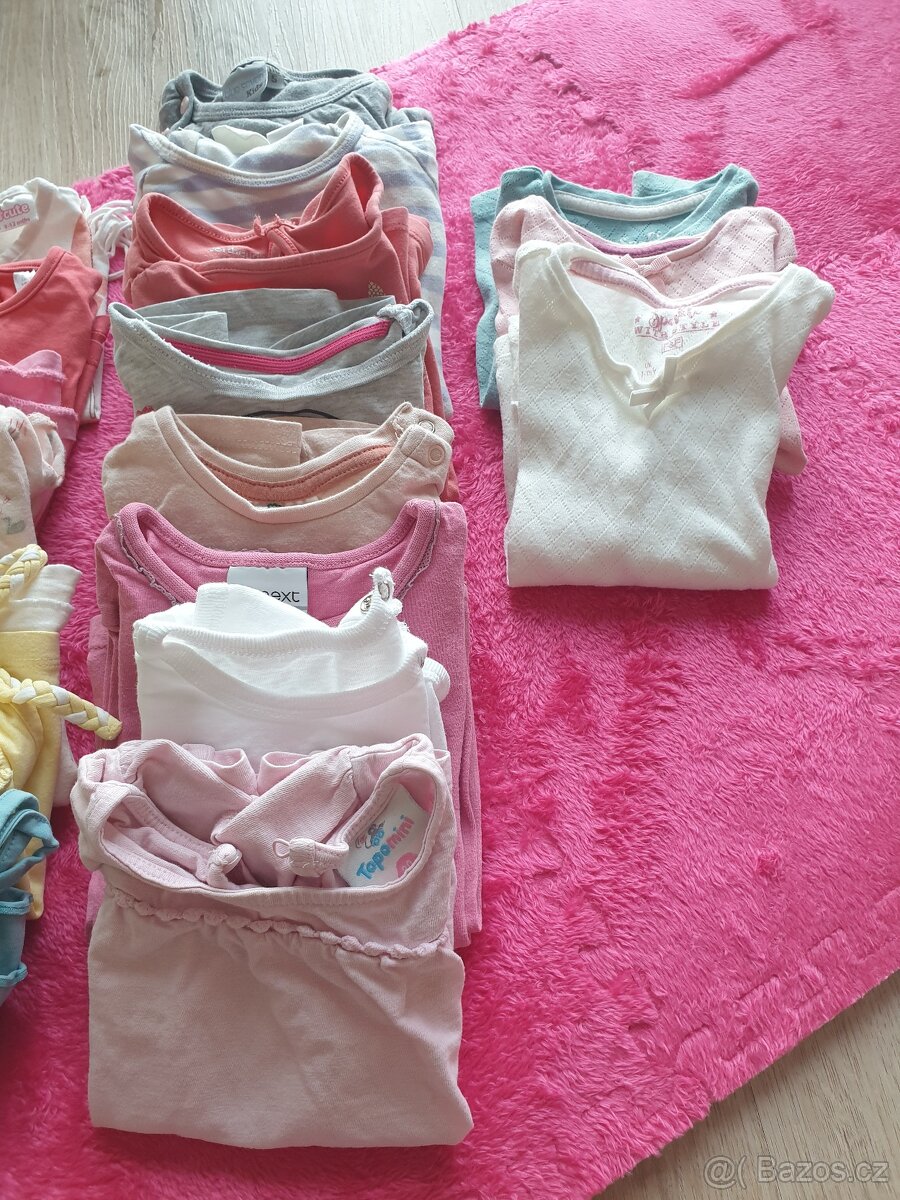 Set dívčího oblečení - 12