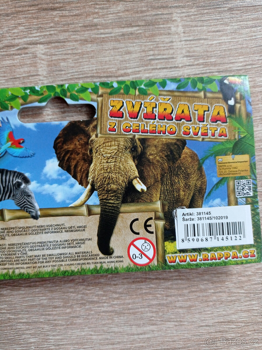 Penál, kyblík na písek, gumové postavičky (Angry birds, aj.) - 12