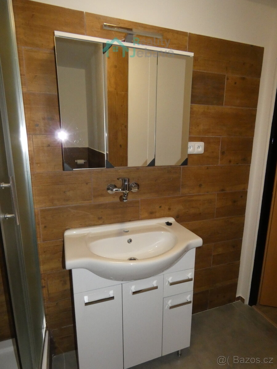 Pronájem 3+1, Žďár nad Sázavou 1, Dolní ul. - 12