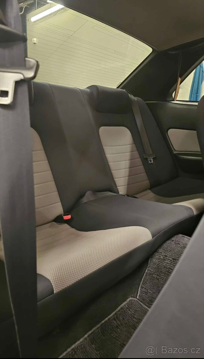 Nissan Skyline R34 - 12