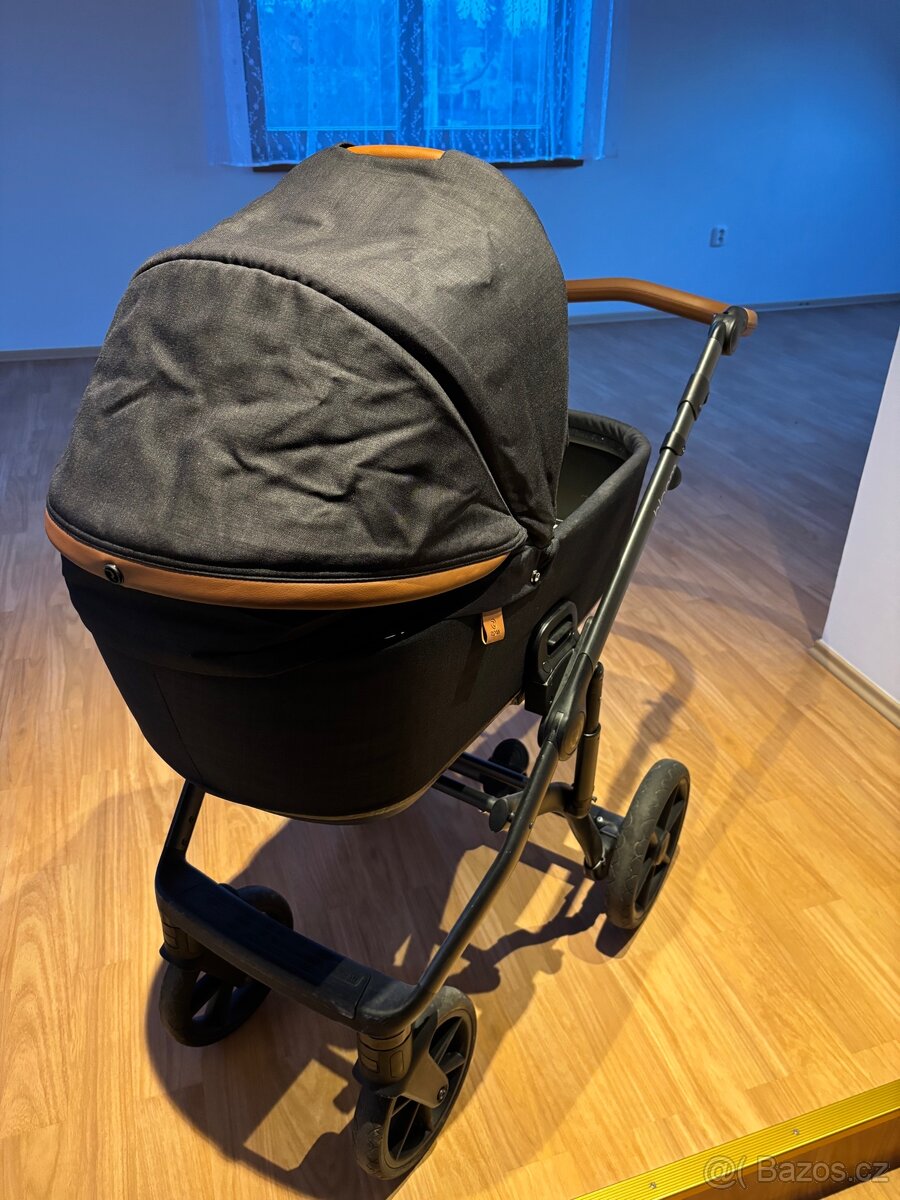 Kočárek Roan Bass Next - 12