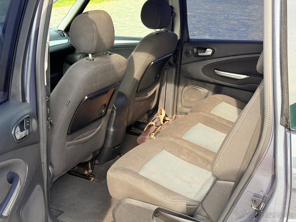 FORD GALAXY 2010 TDi 7mist - 12