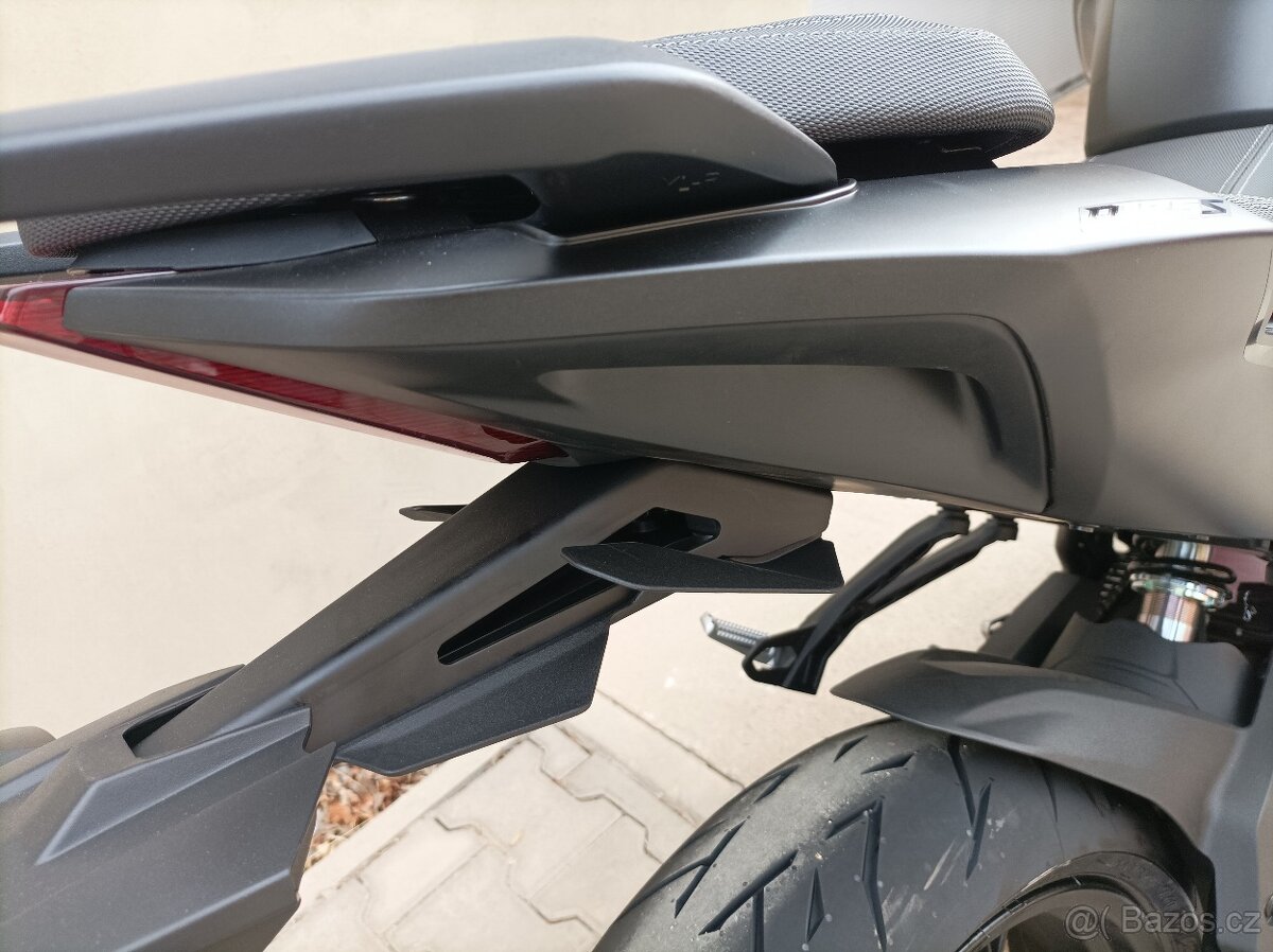 Voge 125 RS - 12