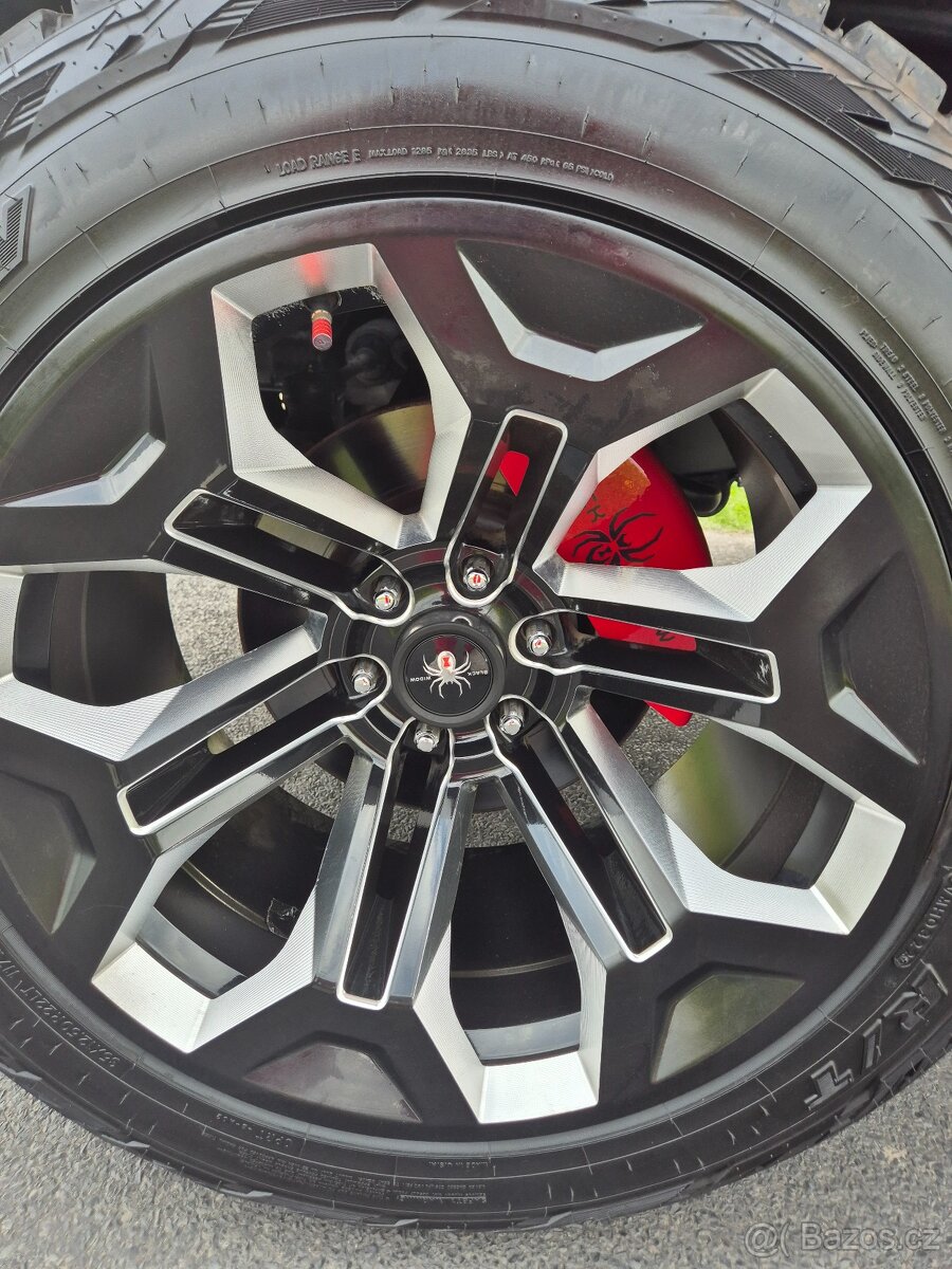 DODGE RAM 1500 5,7 HEMI BLACK WIDOW 39000km - 12