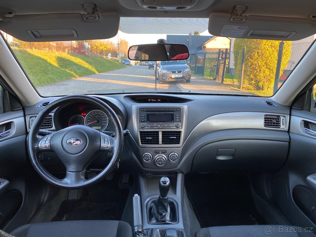 Subaru Impreza 2.0R - 12