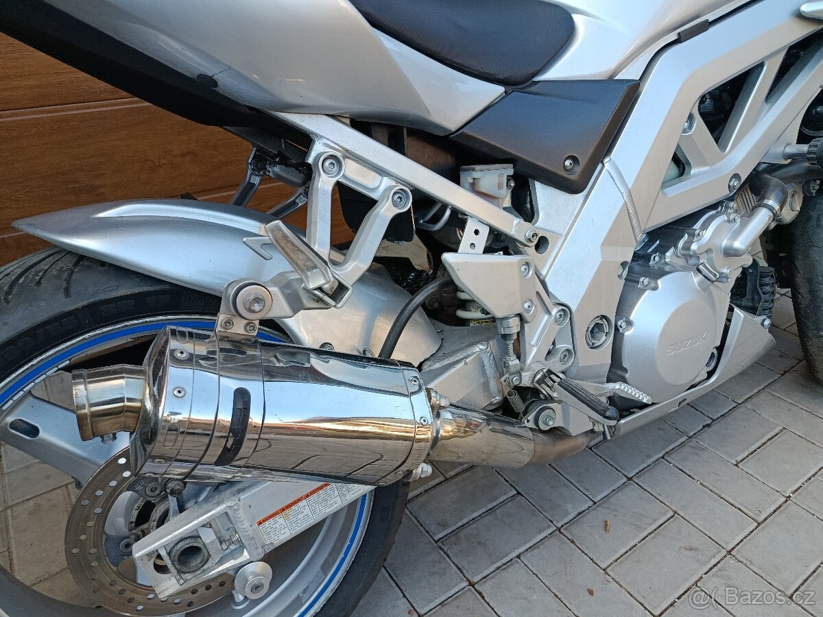 Suzuki SV 1000 - 12