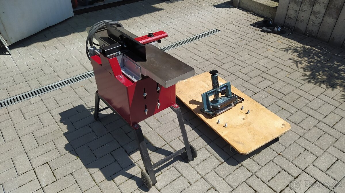 Srovnávačka s protahem KDR MS200 - 12