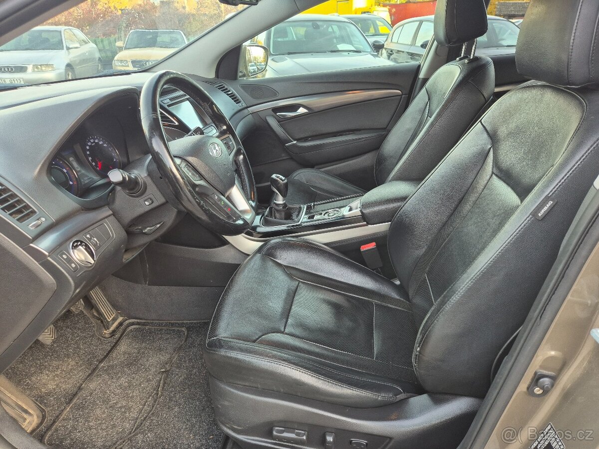 Hyundai i40,1.7CRDi,100KW,PLNÁ VÝBAVA,LED,WEBASTO,R.V.2014 - 12