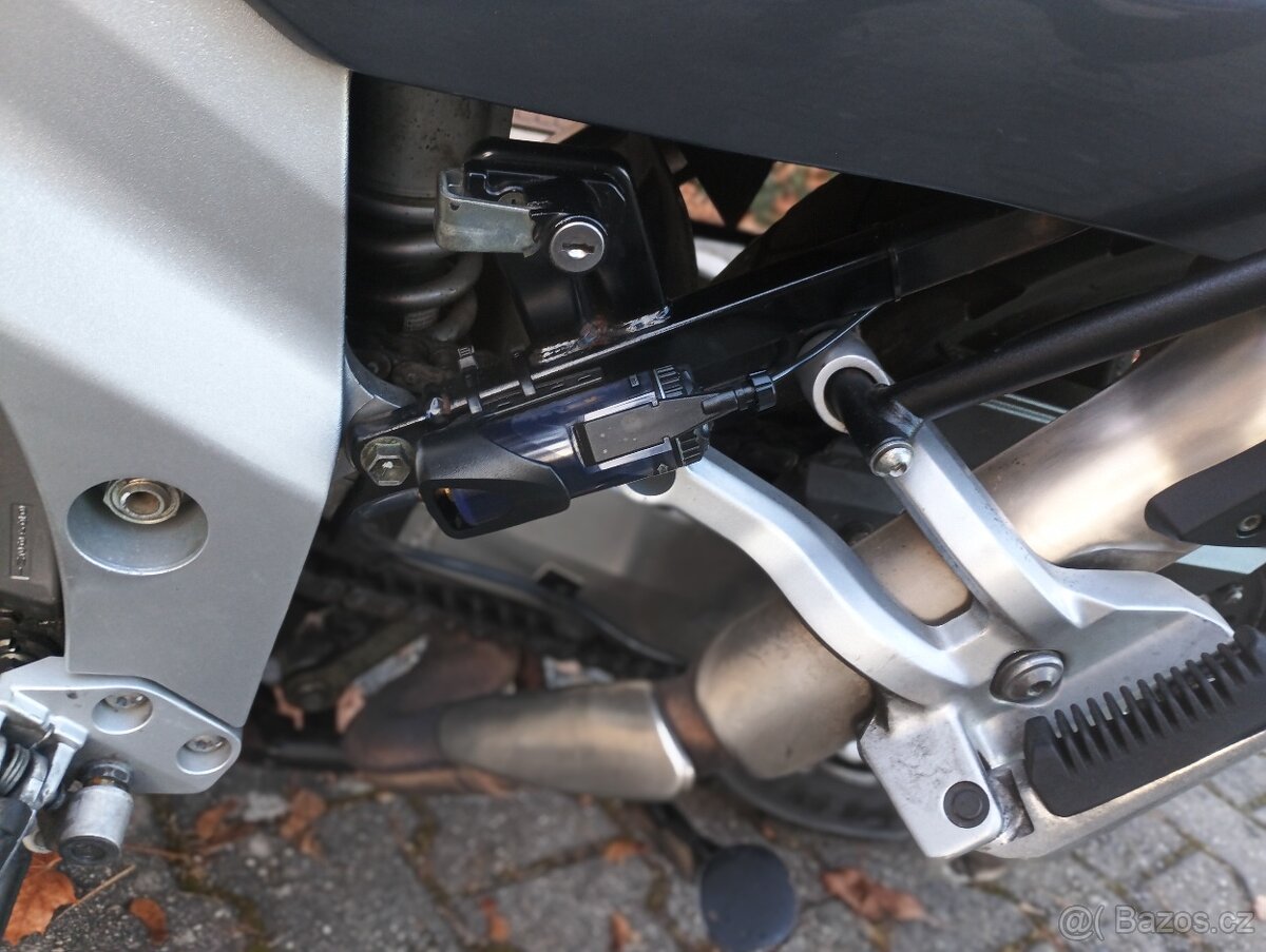 Suzuki DL1000 V-strom - 12