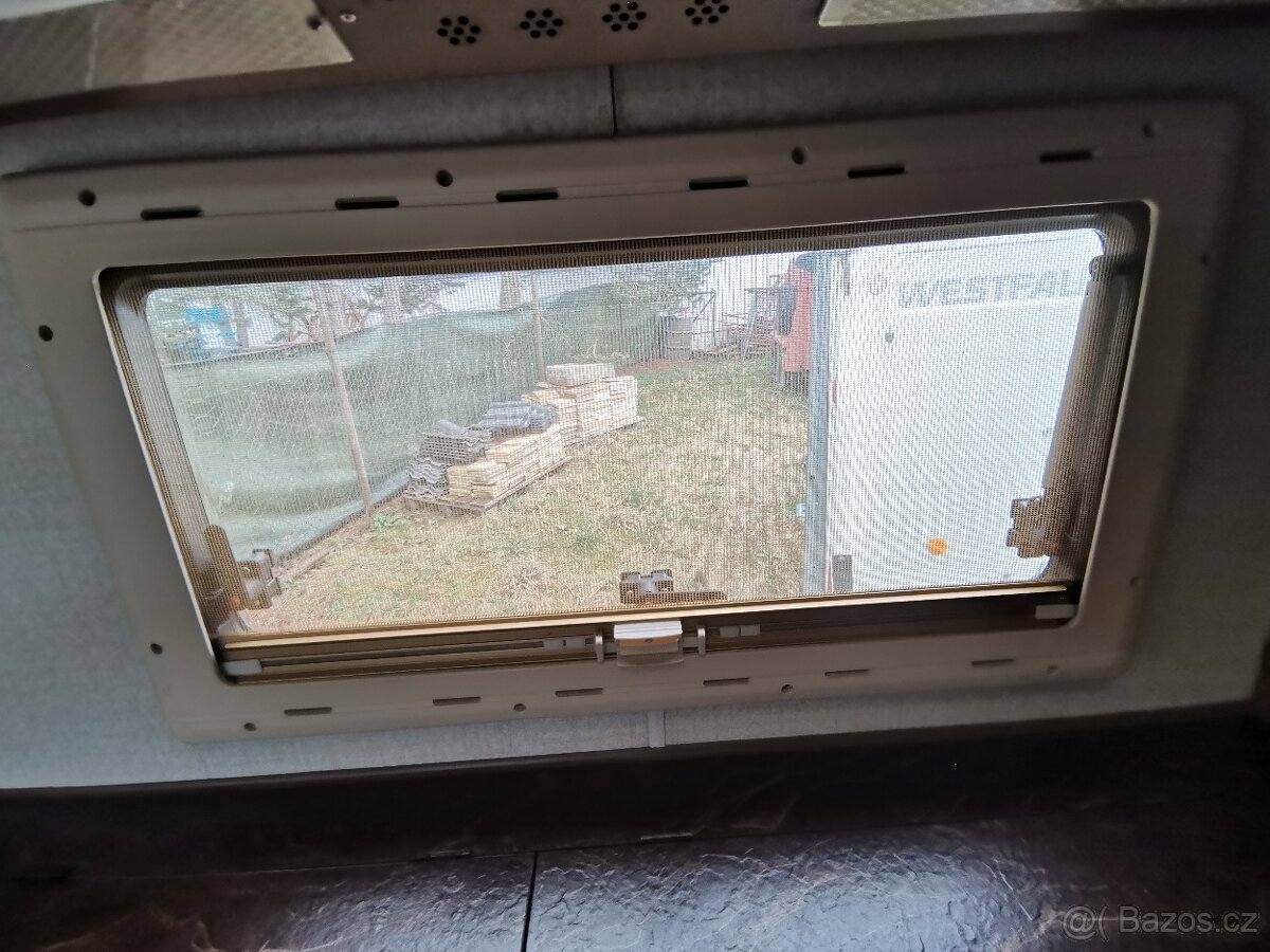 Karavan Hobby 495 Prestige - SOLÁRY - 12