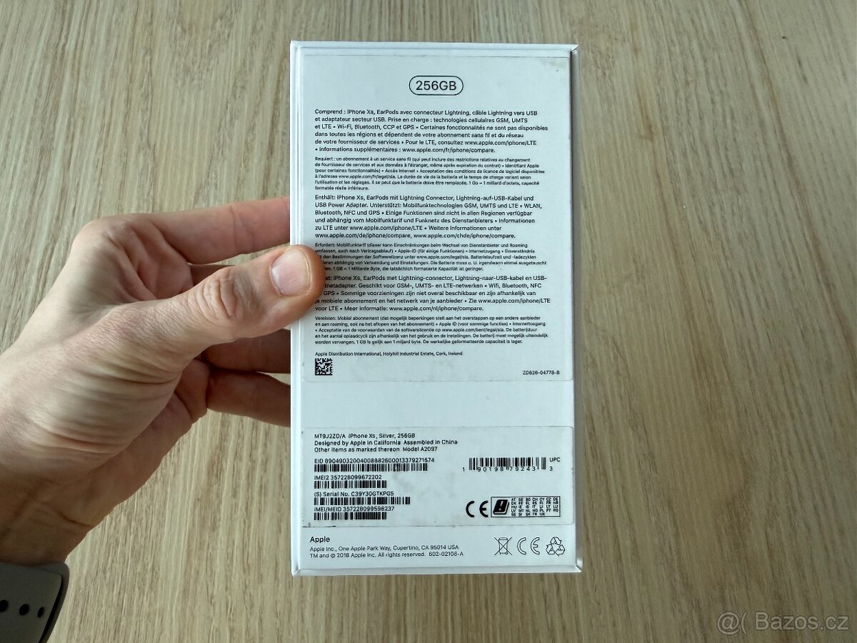Apple iPhone XS 256GB bílá barva - 12