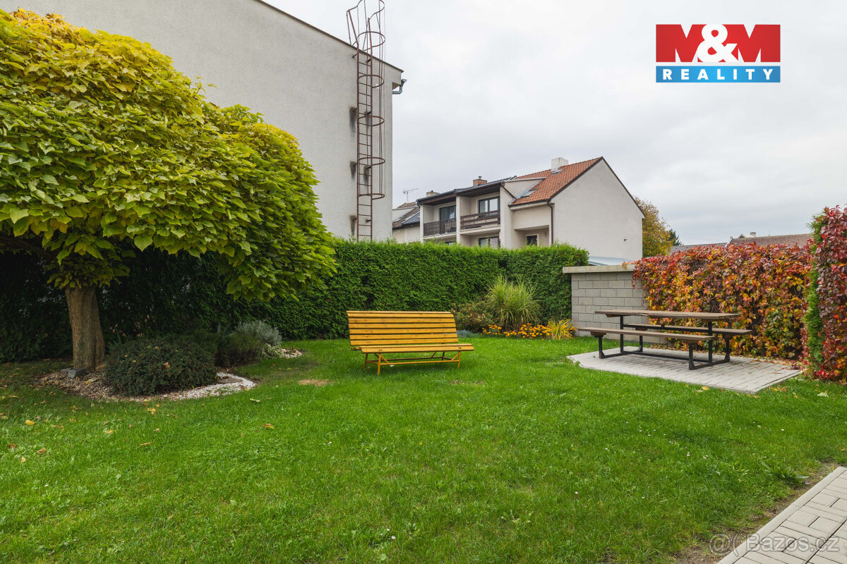 Prodej bytu 3+1 67 m², Městec Králové, ul. Janáčkova - 12