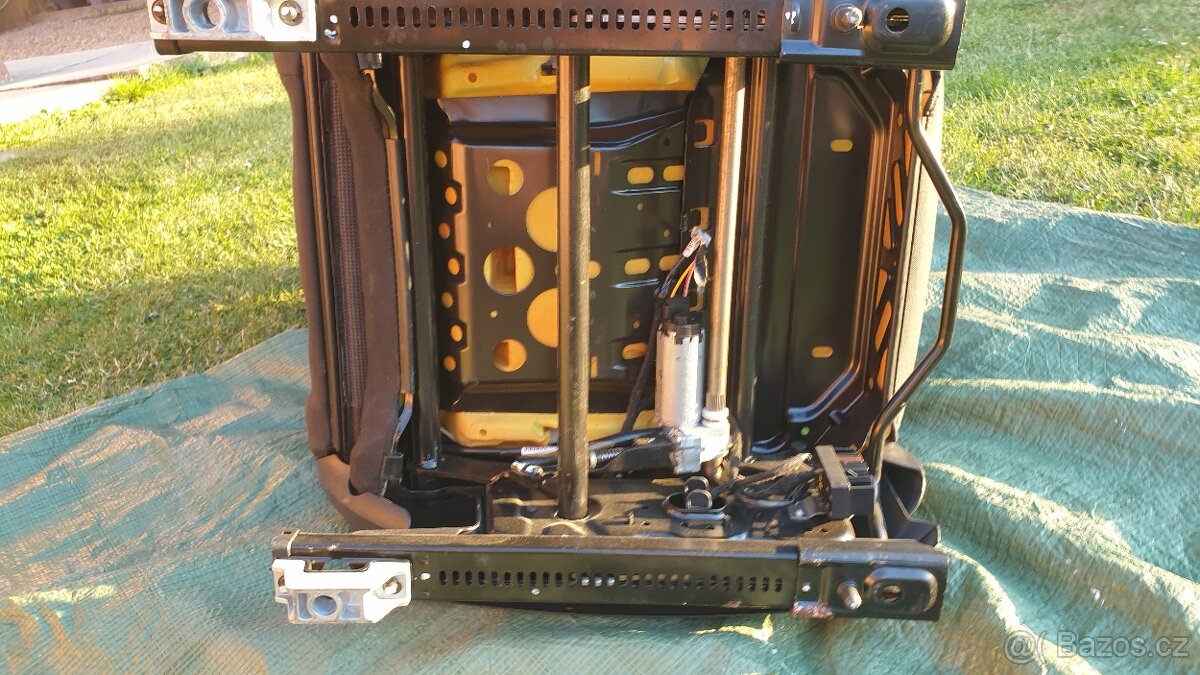 Prodám přední sedačky na s-max galaxy - 12