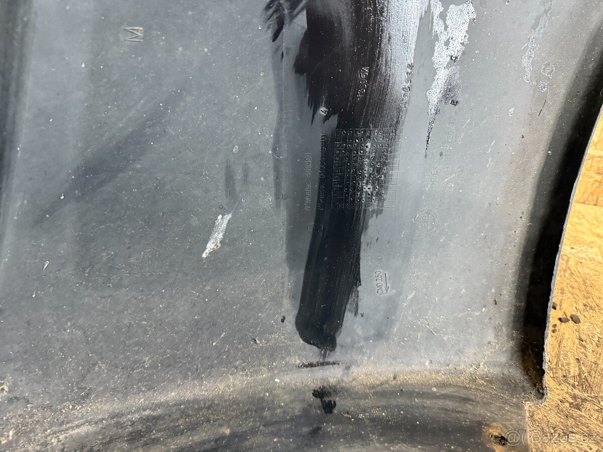 PŘEDNÍ NÁRAZNÍK CITROEN JUMPY II - 12