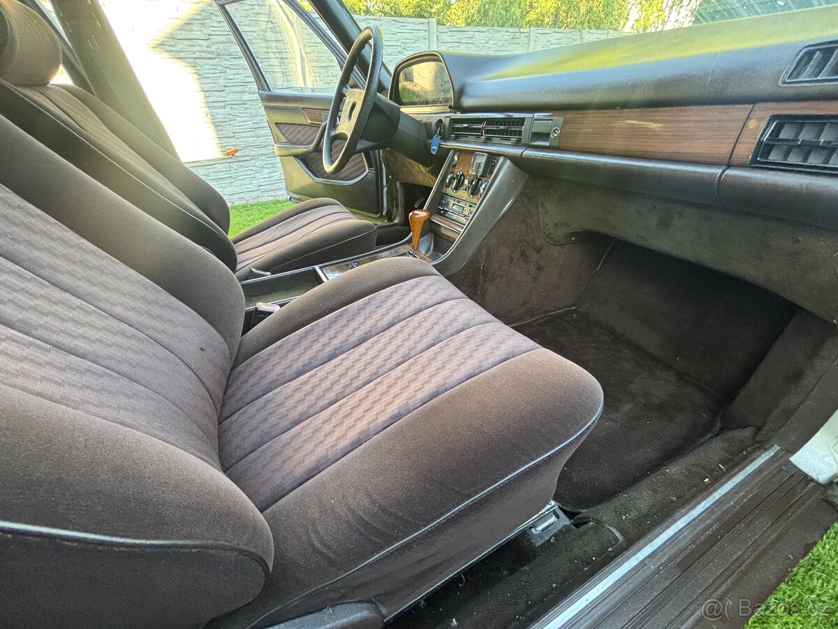 Mercedes Benz SE 300 - 12