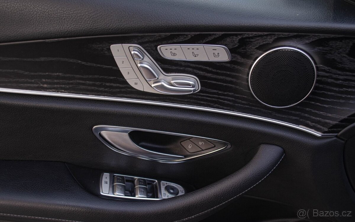 Mercedes Benz E350d 4x4 AMG - 12