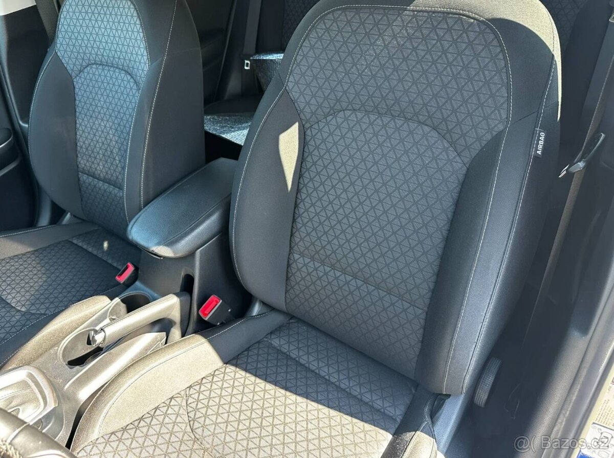 KIA Ceed SW 1.6 CRDi Gold - 12